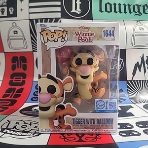 Funko Pop! Tigger with Balloon - Orange, Cream, Pink